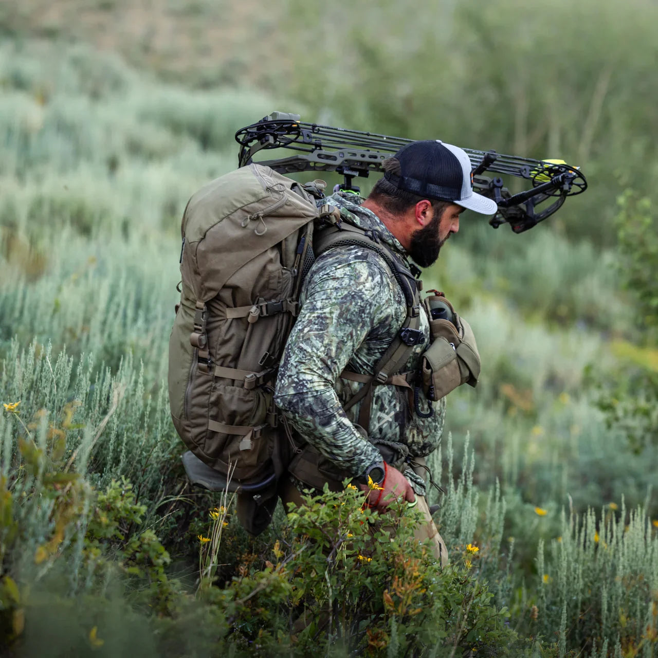 Eberlestock Vapor 2500 - Lightweight Hunting Pack w/ Hydration Carry