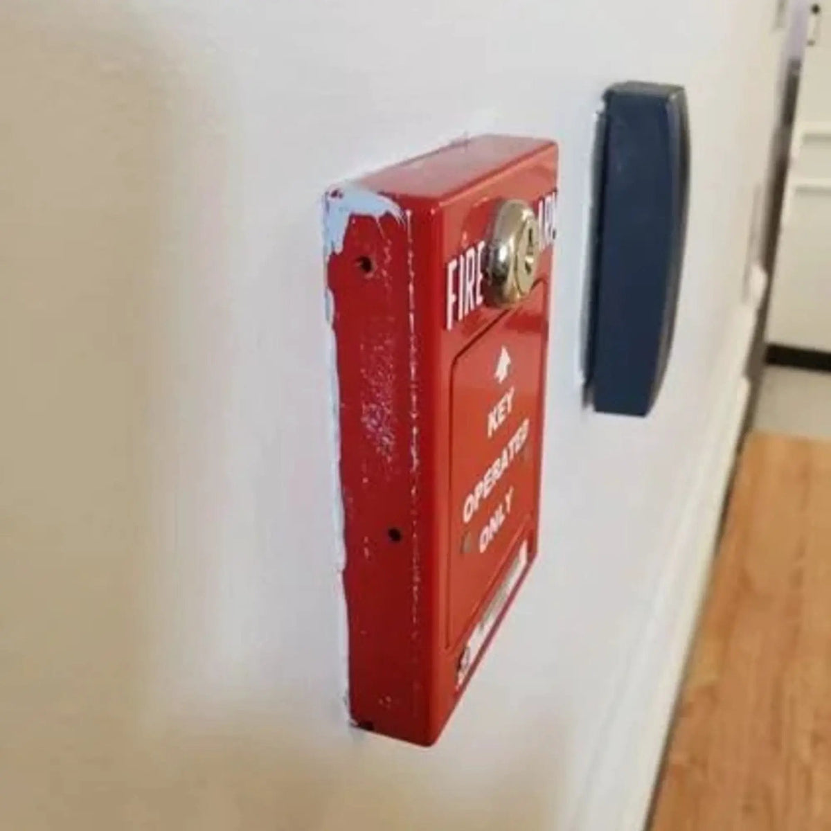 Kidde Key-Operated Fire Alarm Station for Trusted Emergency Safety