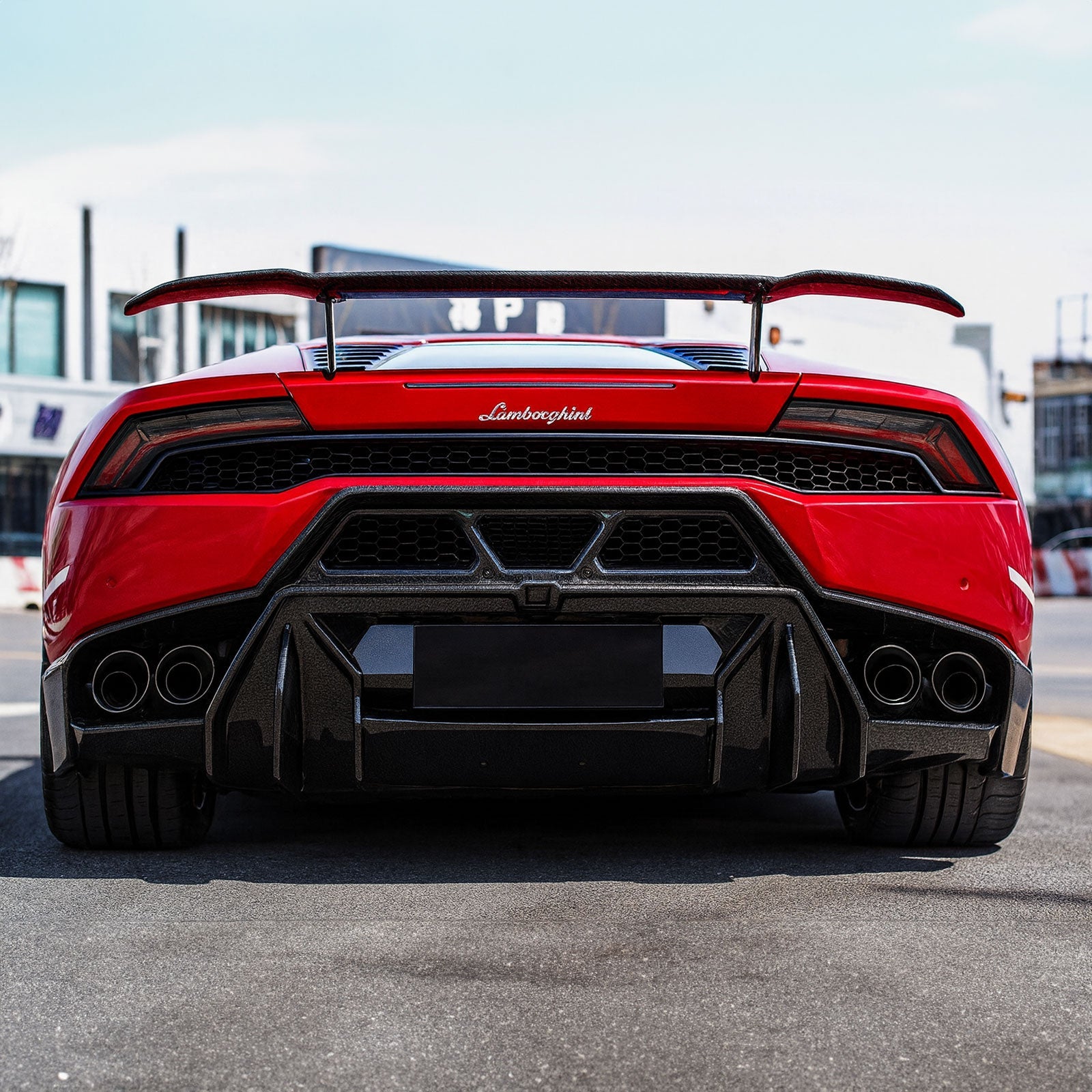 V Style Dry Carbon Fiber Rear Diffuser for Lamborghini Huracan LP 610