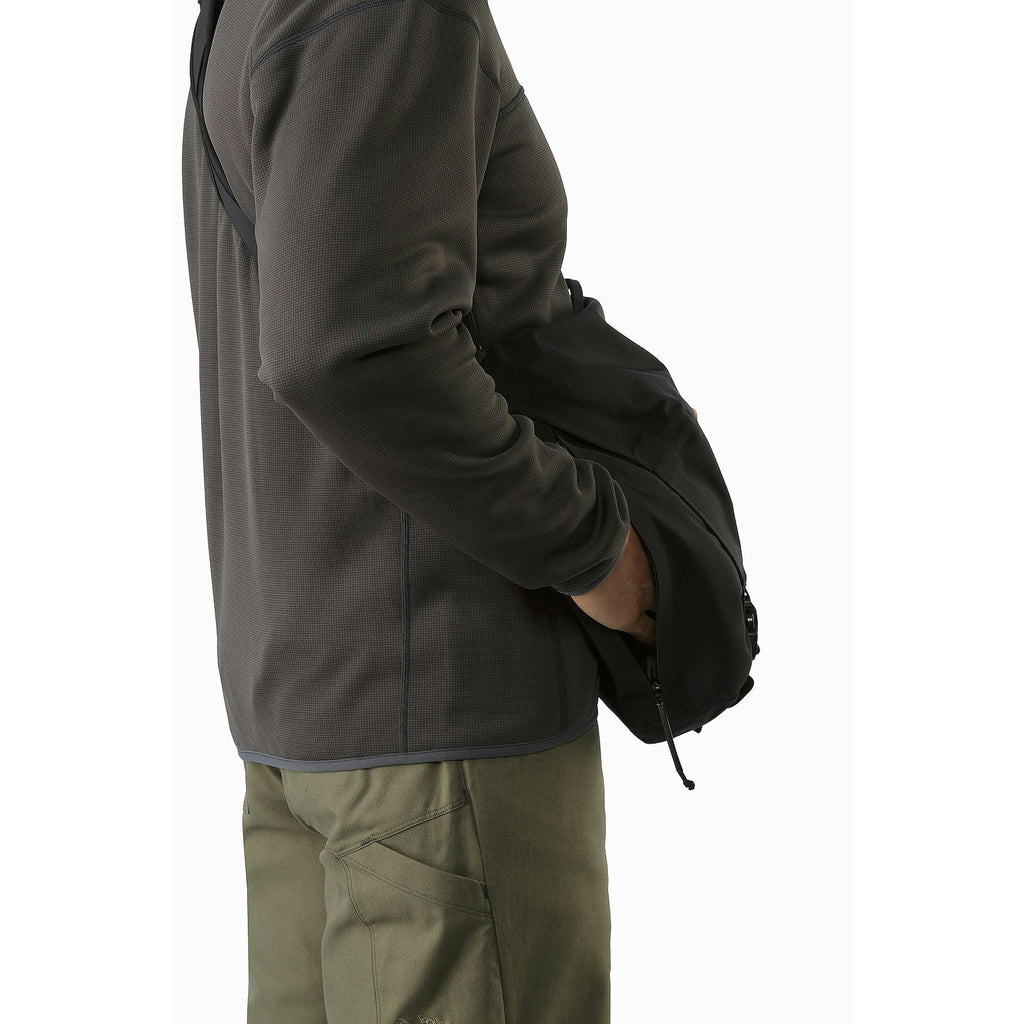 Arc'teryx LEAF Courier 15 Bag