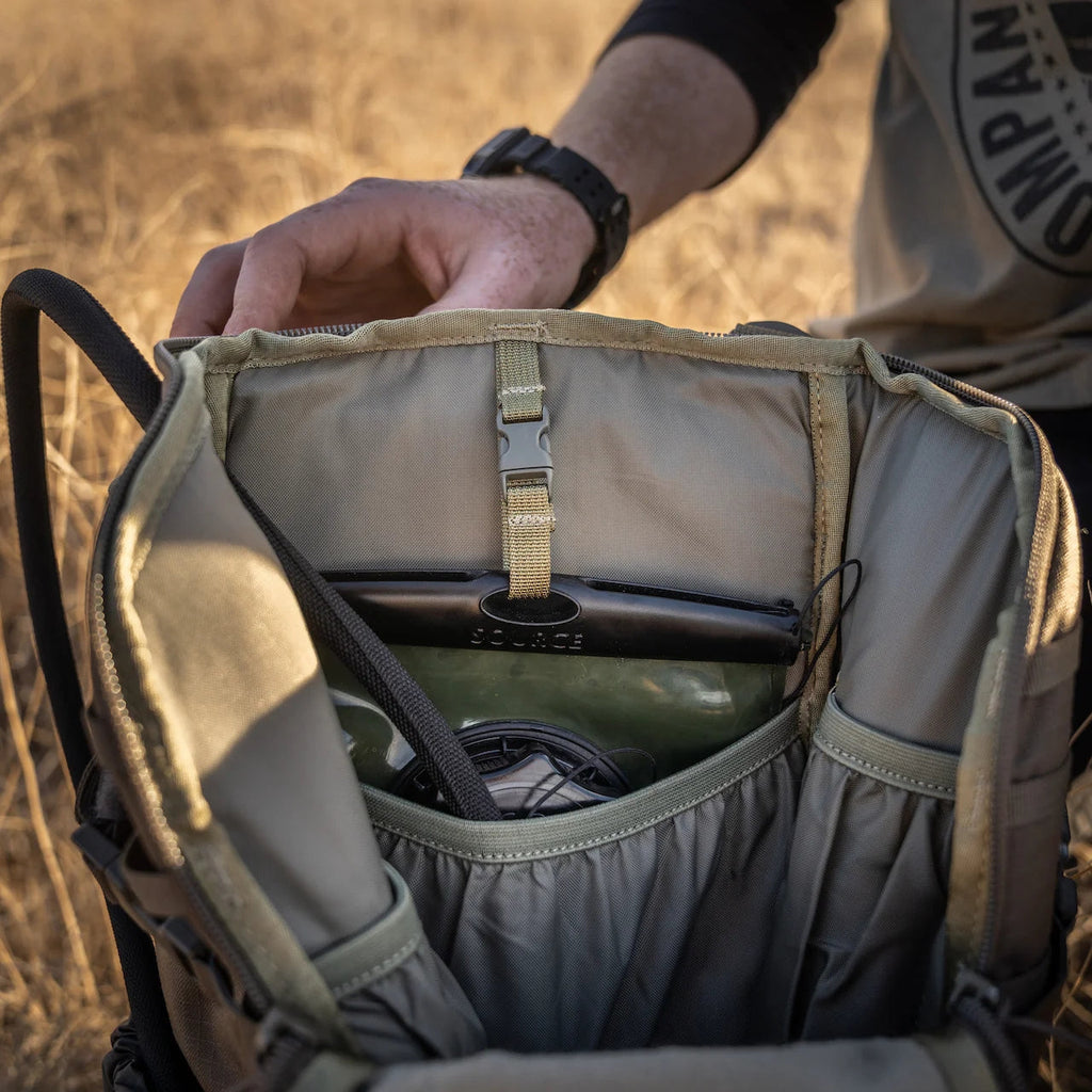 Eberlestock Bandit - Lightweight EDC Bag w/ Hydration Carry