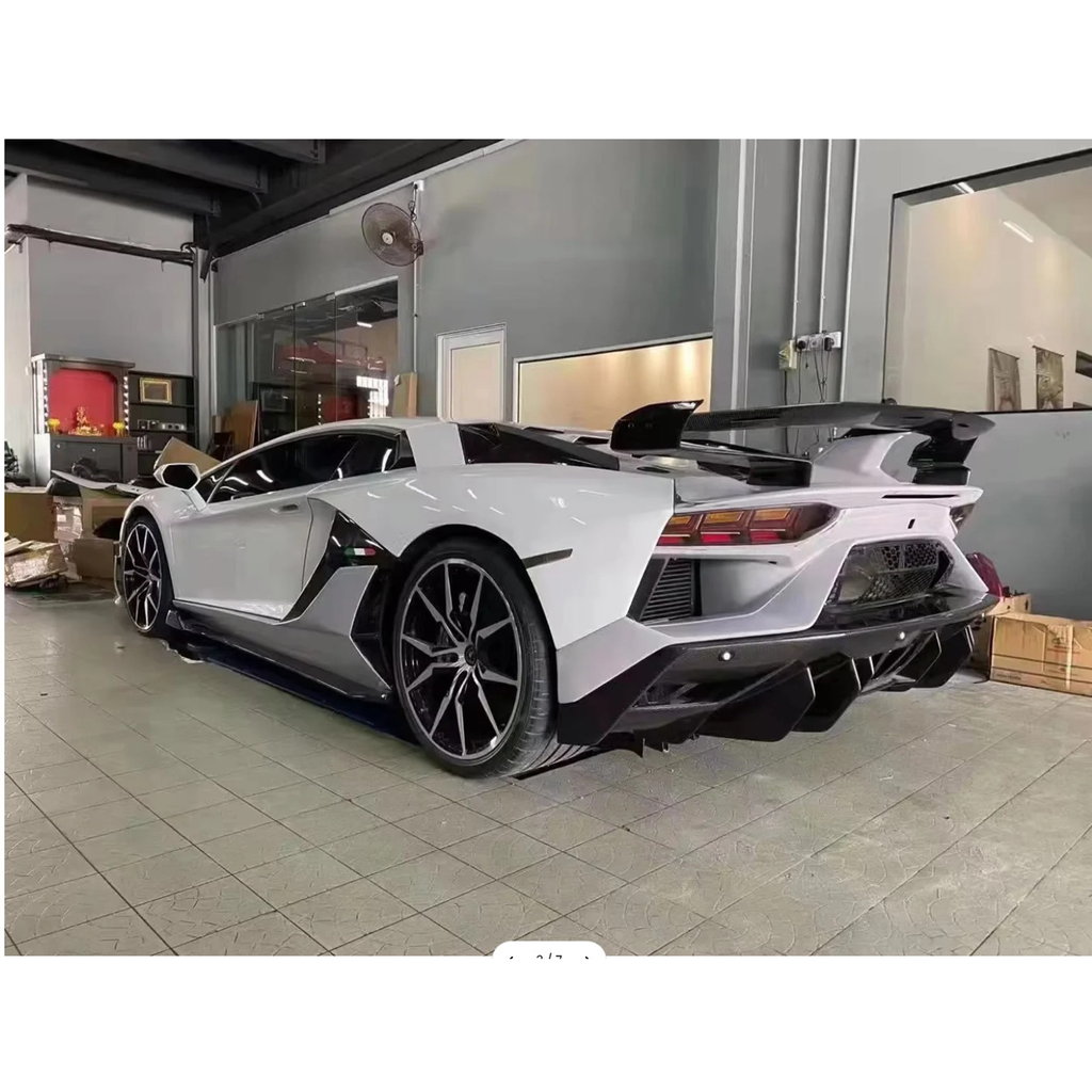 SVJ Style Dry Carbon Fiber Rear Wing Engine Hood Lid for Lamborghini Aventador LP700 LP720 LP740 LP750 Coupe