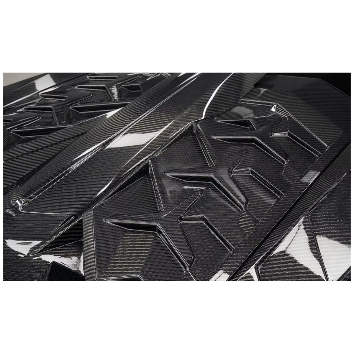 SVV Style Dry Carbon Fiber Rear Wing with Engine Hood for Lamborghini Aventador LP700 LP740 LP750 Coupe