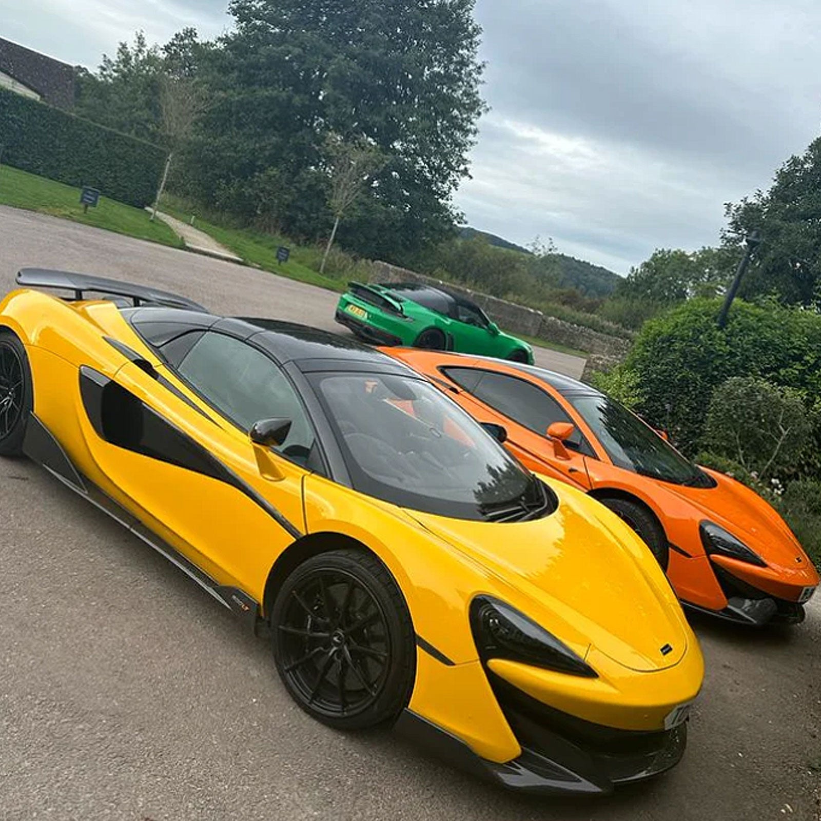 STRATEC Dry Carbon Fiber Front Bumper Splitter for McLaren 570S GT