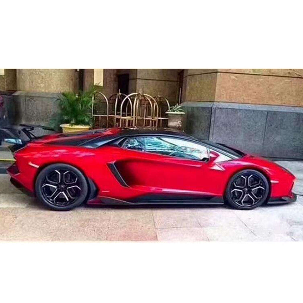 RZ Style Carbon Fiber Side Skirts for Lamborghini Aventador LP700 LP720