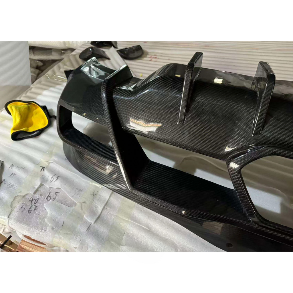 Dry Carbon Fiber Rear Diffuser for Chevrolet Corvette C8 Z06 ZR1